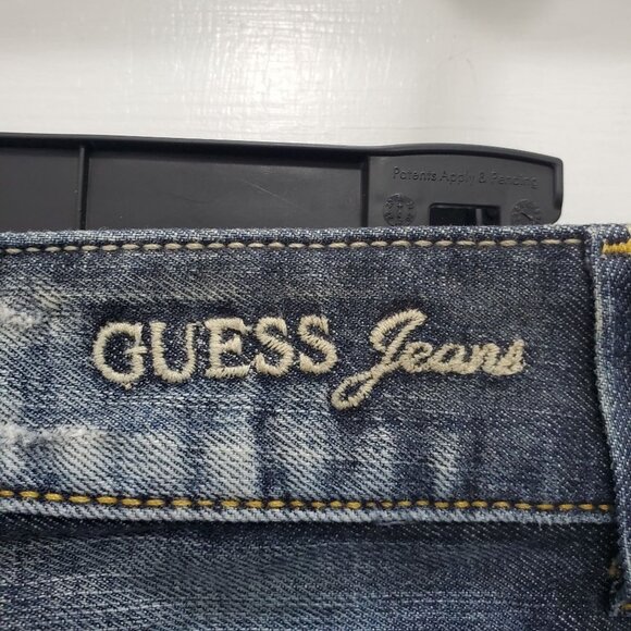 GUESS Women's Daredevil Bootcut Dark Wash Distressed Ripped Denim Jeans Size 27 - Picture 7 of 9
